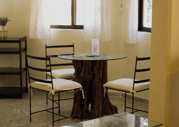 Boutique Delfin 5th Avenue Hotel 2*